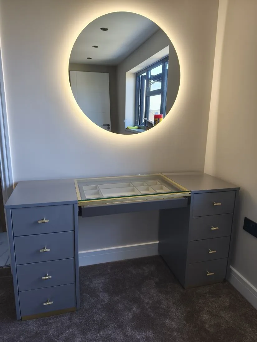 Bespoke fitted wardrobe