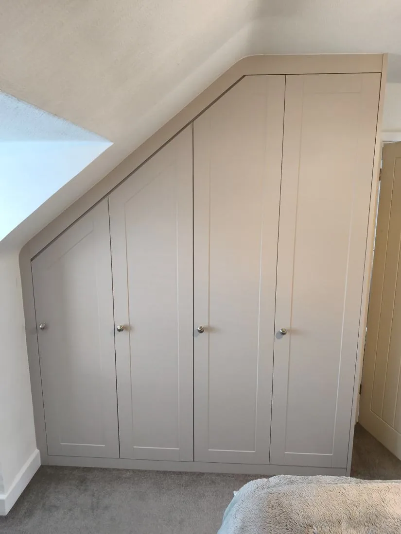 Bespoke fitted wardrobe